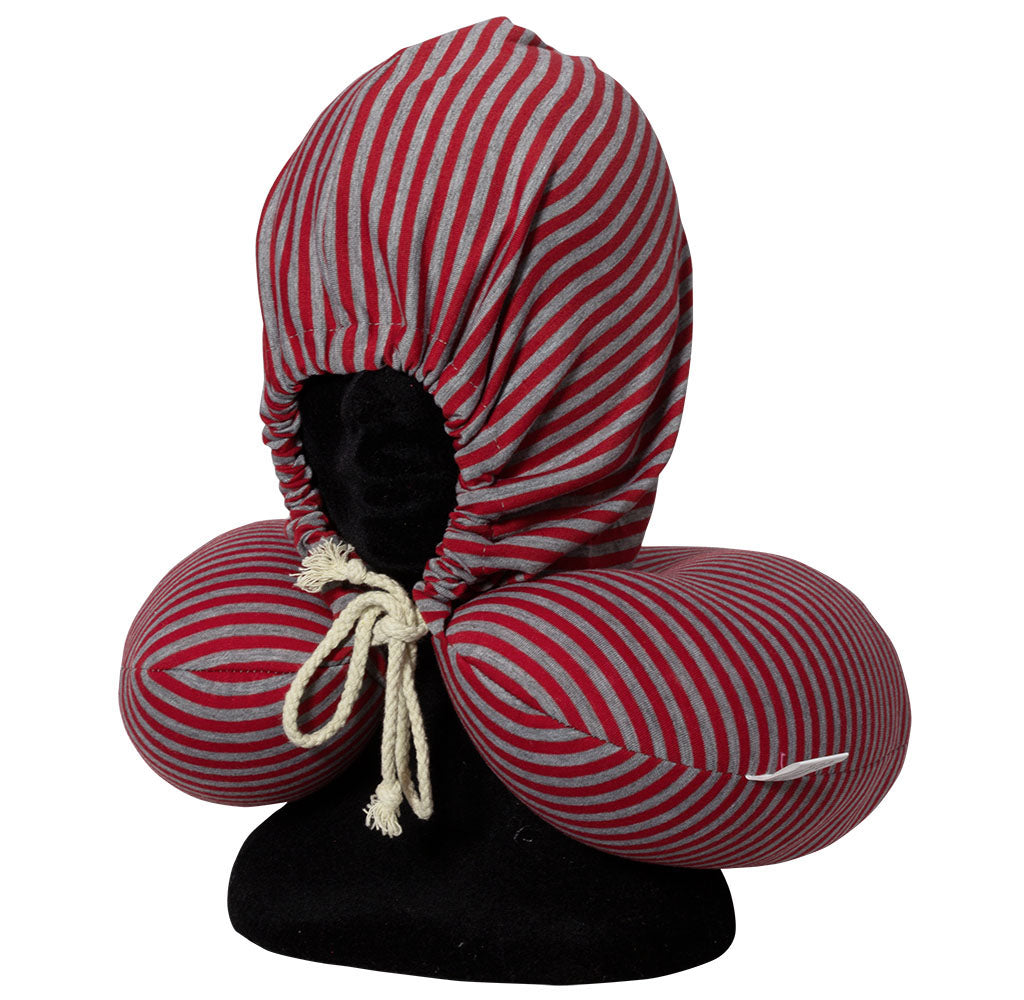 Nackenkissen mit Kapuze