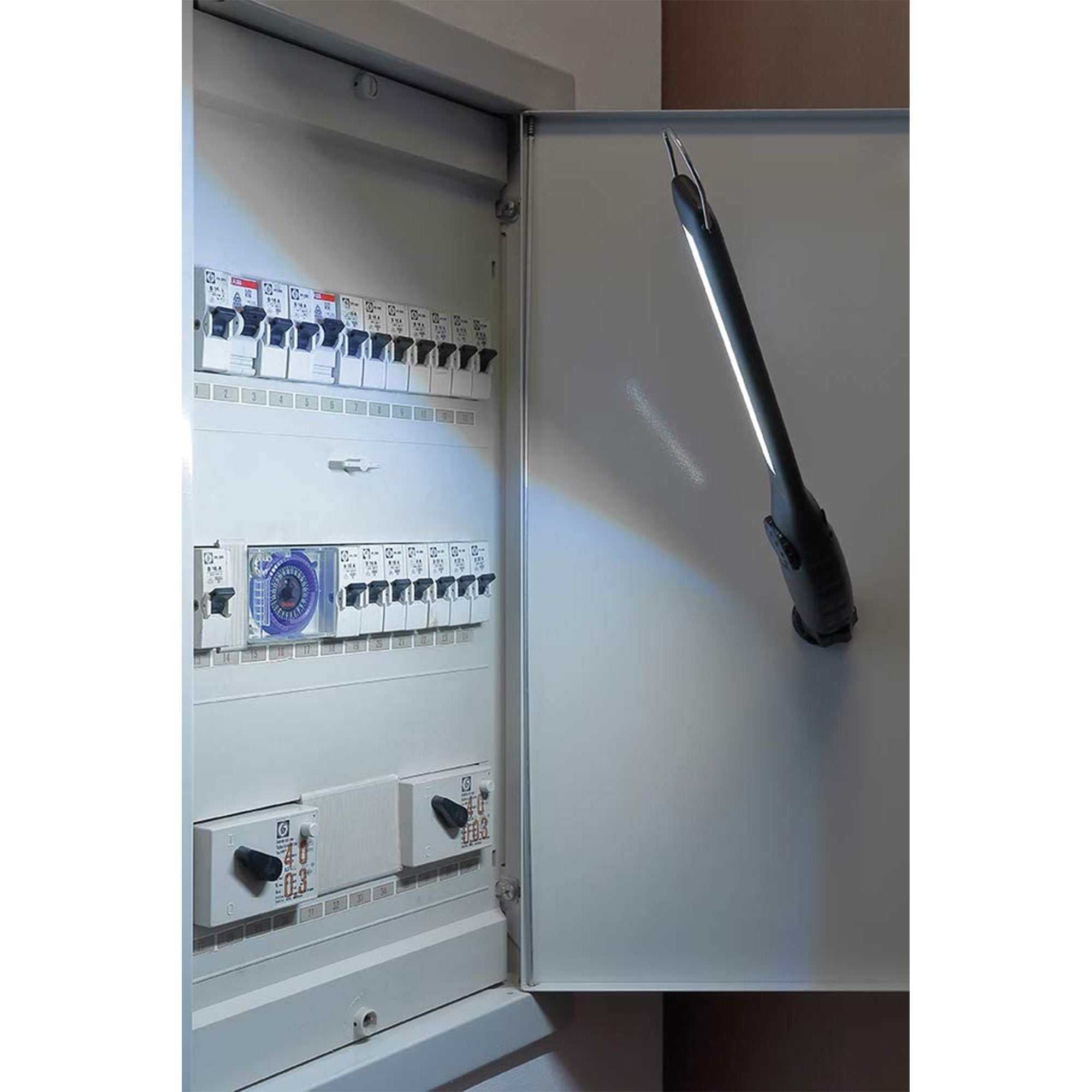 LED-Akku-Arbeitsleuchte 38cm variabler Magnetfuß