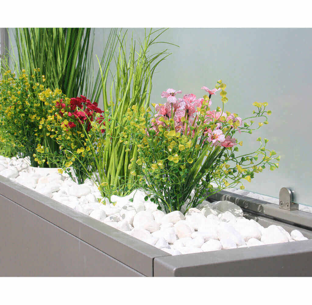 Mobiler Windschutz mit Pflanzkasten - wetterfest & rollbar - Sicherheitsglas in 150 cm & 200 cm