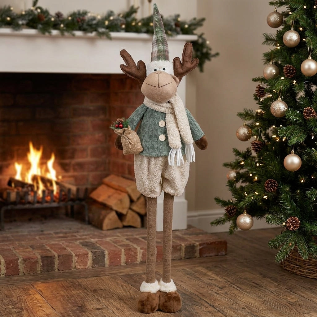 Weihnachtselch ausziehbar 62–92 cm – Winterelch mit Teleskopbeinen, karierter Zipfelmütze, Kuschelschal und Geschenkesack