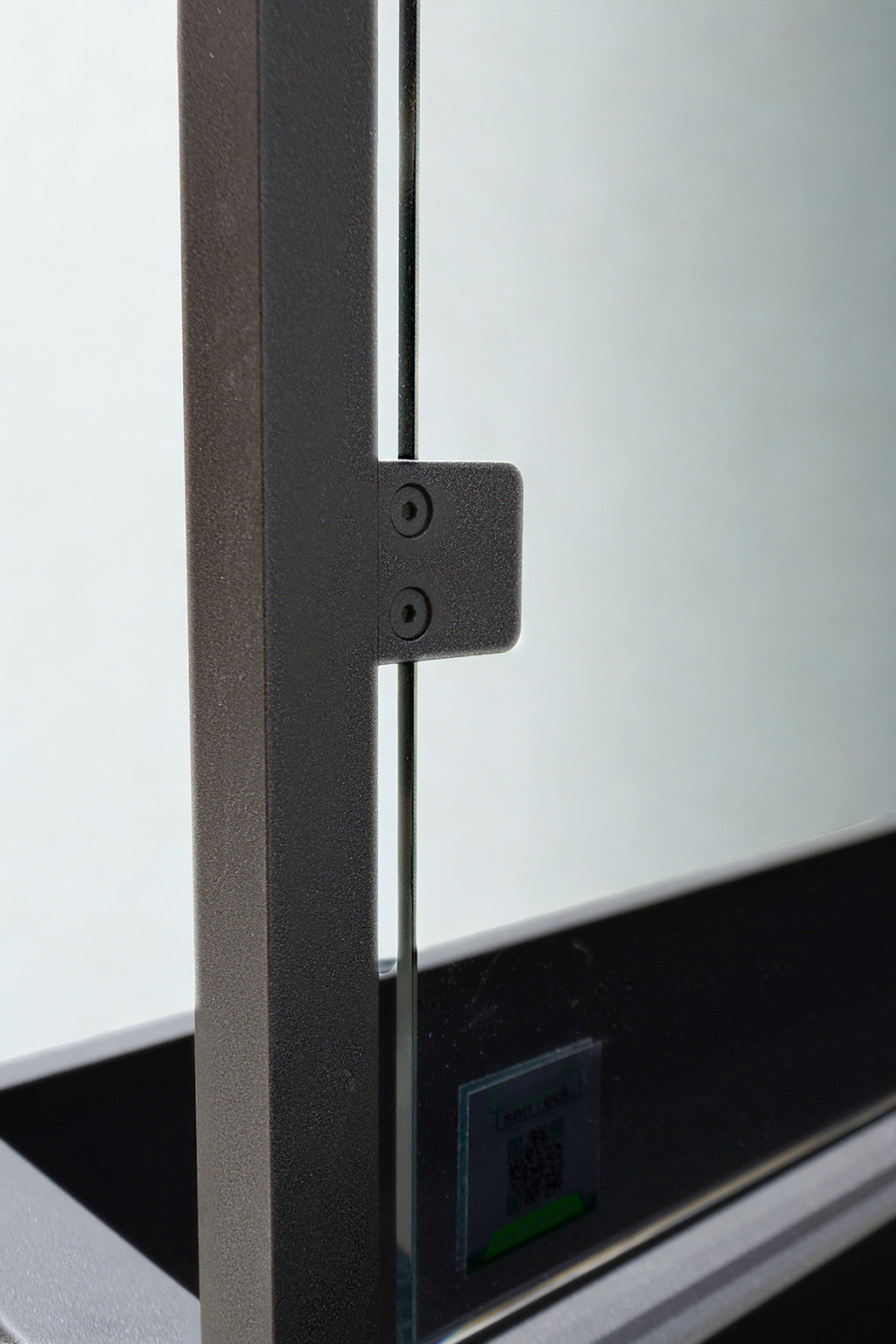 Mobiler Windschutz mit Pflanzkasten ca.200cm Sicherheitsglas Made in Germany